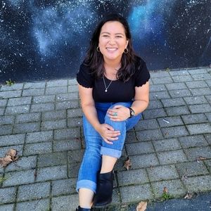 Meet your Posher, Emily